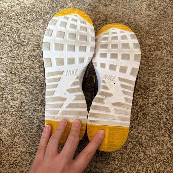 Nike Air Max Thea KJCRD Black and Yellow - Picture 5 of 6